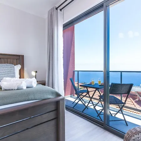 Blue Outlook View By Atlantic * Agua de Pena